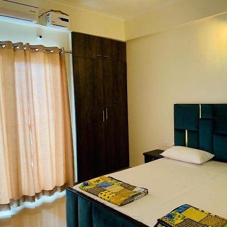 Tranquil Apartment Varanasi Exterior photo